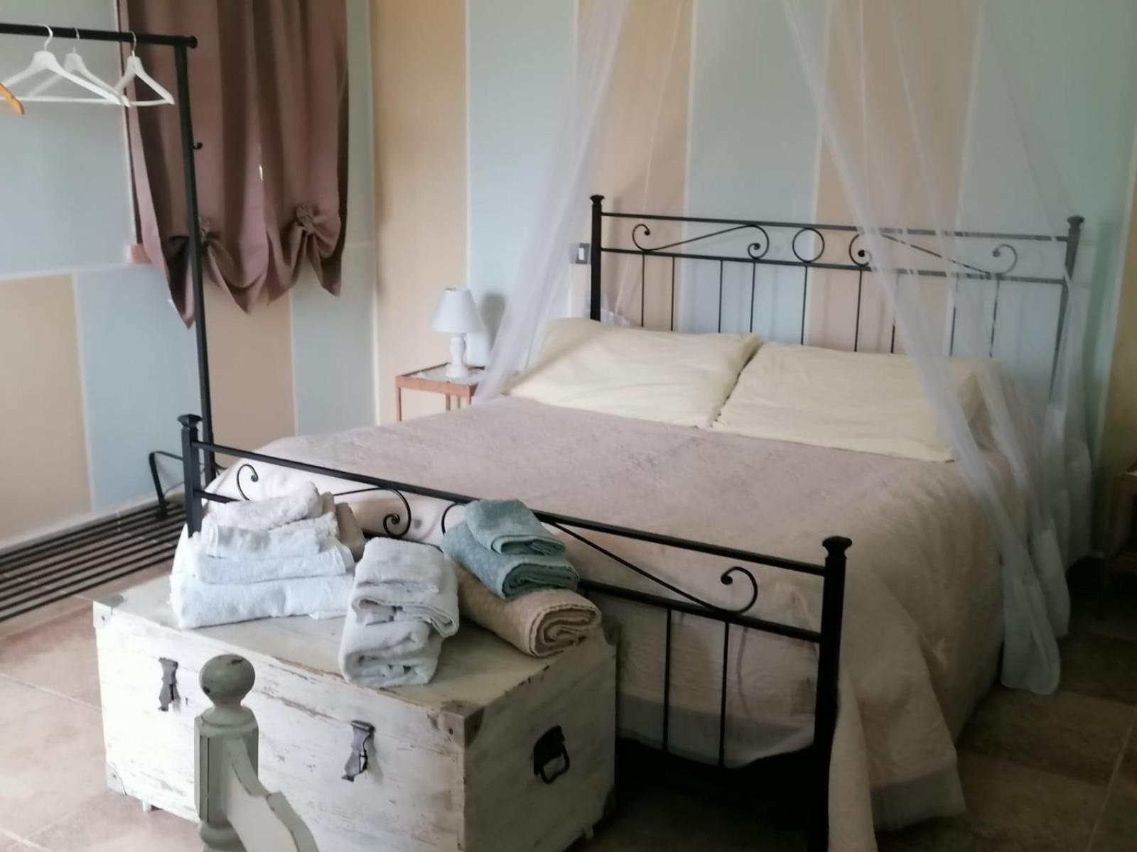 مبيت وإفطار سرمونيتا Casale Cavatella المظهر الخارجي الصورة